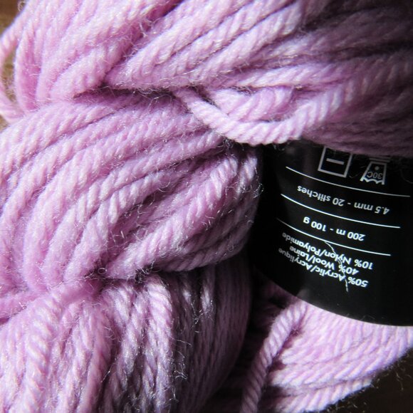 Estelle Yarn one skein , wool (40%) blend, 100g 200m, Pink; - Picture 3 of 5